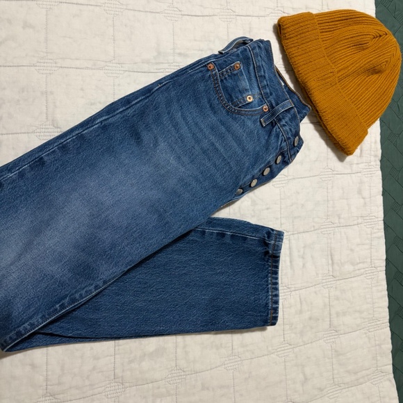 Jeans - Picture 2 of 9